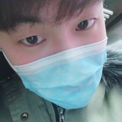 大学生的第一张照片--玉林相亲服务中心