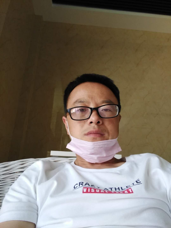 小马奔腾的第一张照片--玉林相亲服务中心