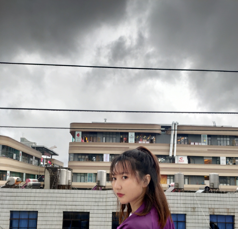 李家小姐的第二张照片--玉林相亲服务中心
