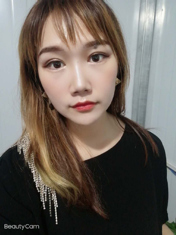 艾薇的第四张照片--玉林相亲服务中心