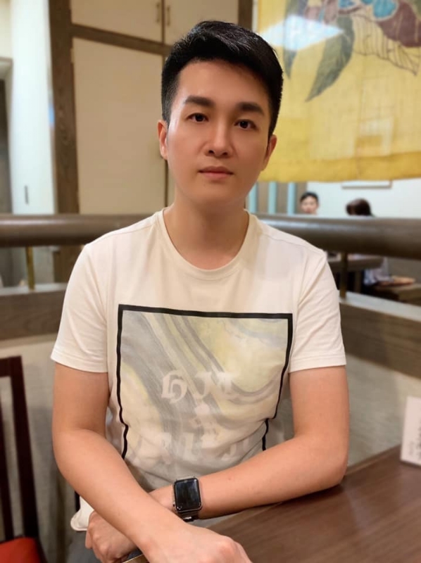 岁月流逝的第一张照片--玉林相亲服务中心