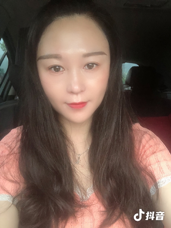 云云的第一张照片--玉林相亲服务中心