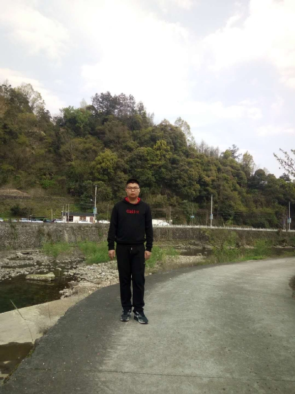 等着上钩的鱼的第一张照片--玉林相亲服务中心