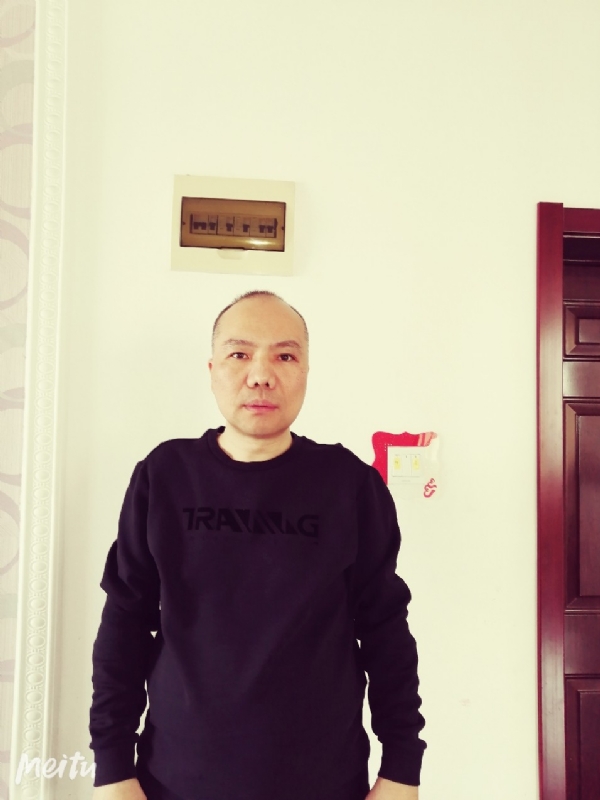 酒香四溢的第一张照片--玉林相亲服务中心