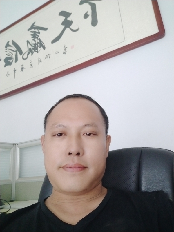 山丘的第一张照片--玉林相亲服务中心