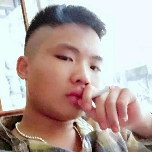 比比曾_的第一张照片--玉林相亲服务中心