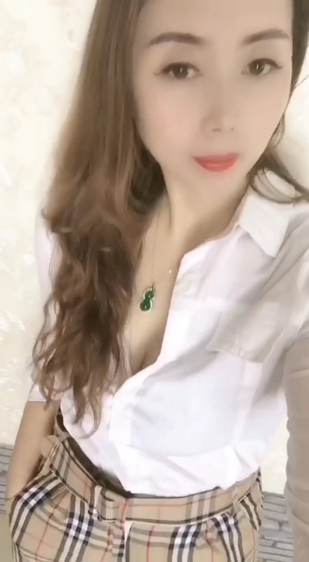 雨蝶的第一张照片--玉林相亲服务中心