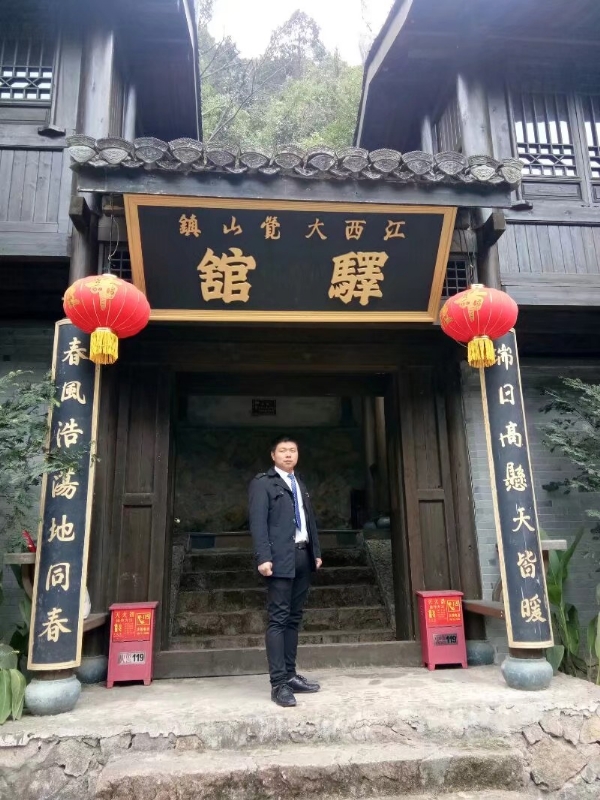 奋斗少年的第一张照片--玉林相亲服务中心