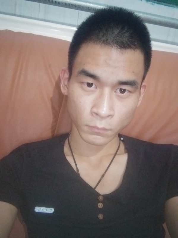 单身狗一枚的第一张照片--玉林相亲服务中心