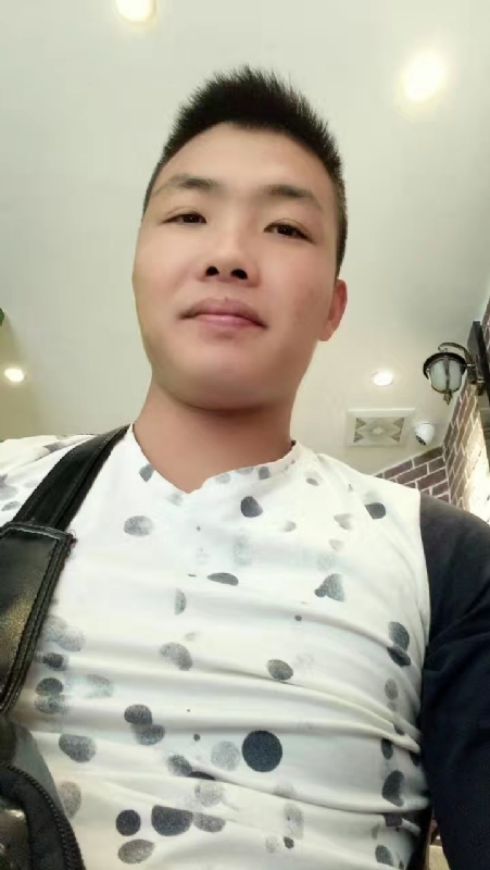 吃生蚝的小乖乖的第一张照片--玉林相亲服务中心