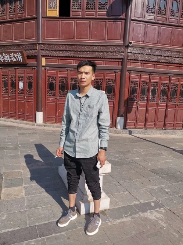 刘方的第一张照片--玉林相亲服务中心