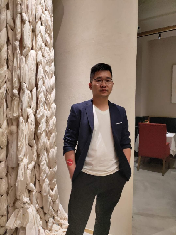 在路上的第二张照片--玉林相亲服务中心