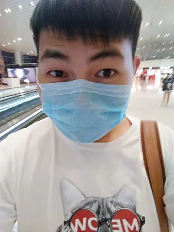 咔咔一顿的第一张照片--玉林相亲服务中心