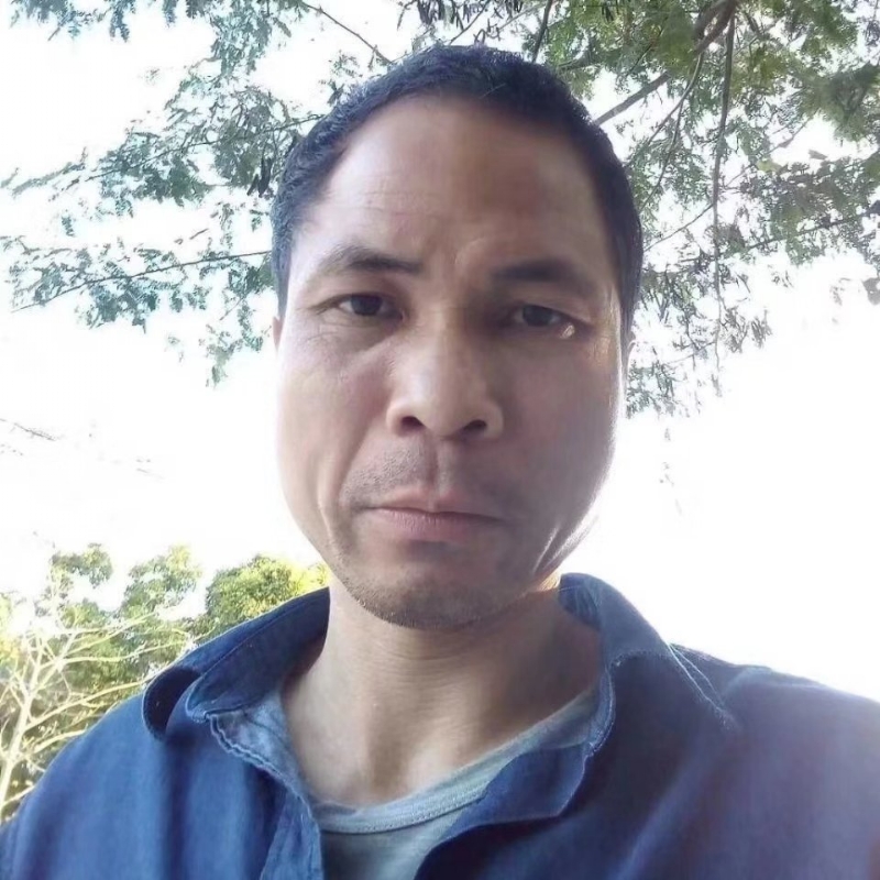 老钟的第一张照片--玉林相亲服务中心