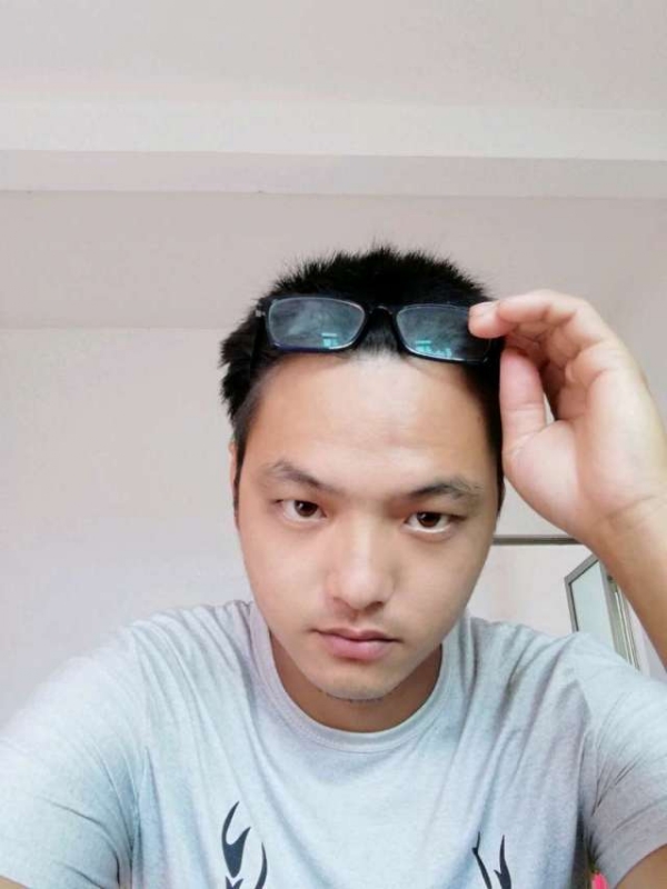 坤坤的第一张照片--玉林相亲服务中心