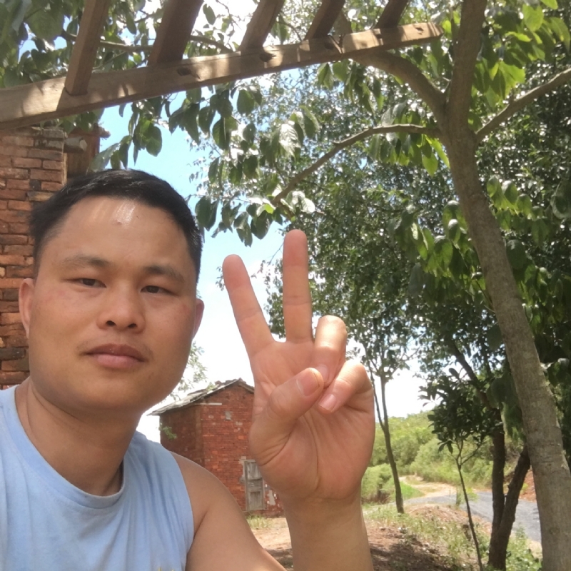 郴州王婆说媒的第三张照片--玉林相亲服务中心