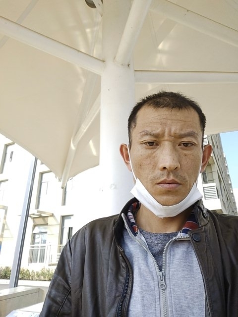 孤狼的第一张照片--玉林相亲服务中心