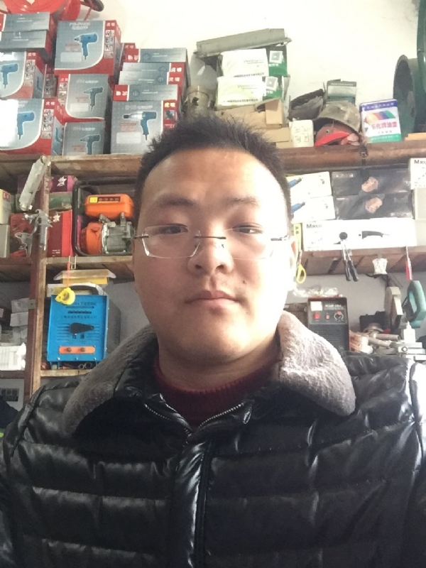 鼎福的第二张照片--玉林相亲服务中心
