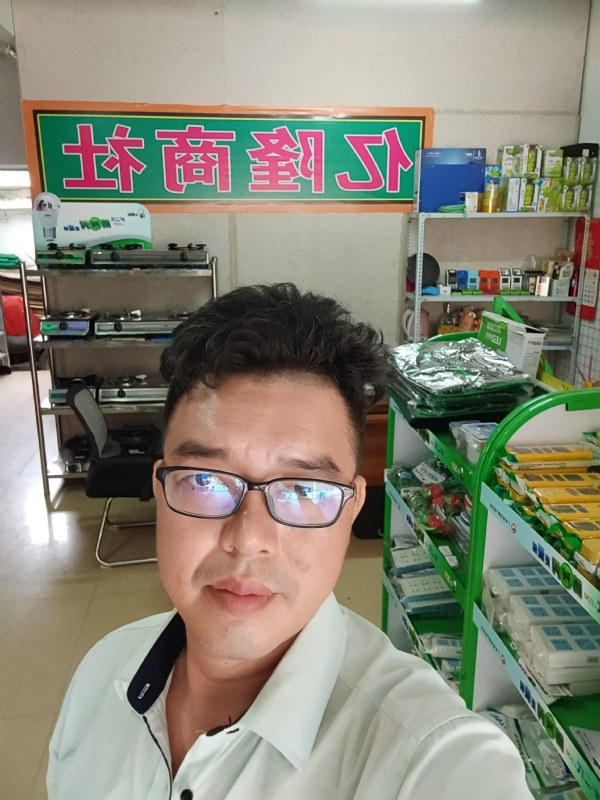 亿隆的第三张照片--玉林相亲服务中心