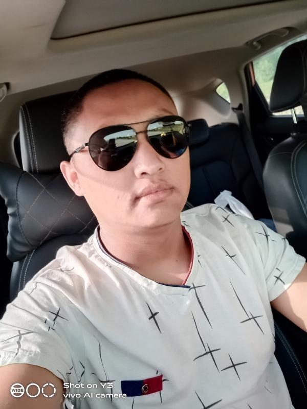 寻缘的第一张照片--玉林相亲服务中心