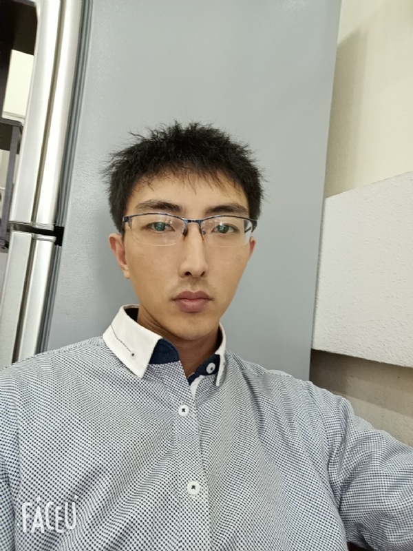 阳光大男孩的第二张照片--玉林相亲服务中心