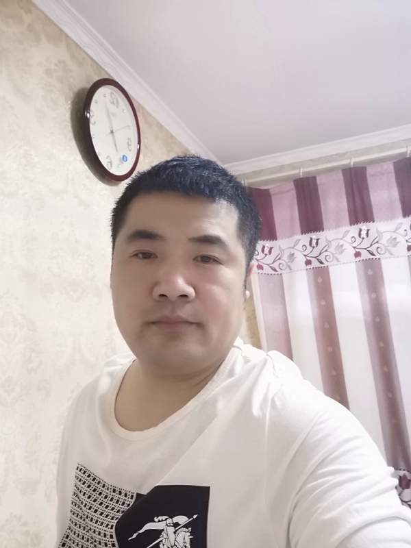 爱你的眼睛的第一张照片--玉林相亲服务中心