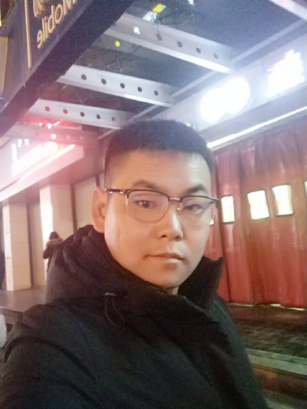 杜跃龙的第二张照片--玉林相亲服务中心