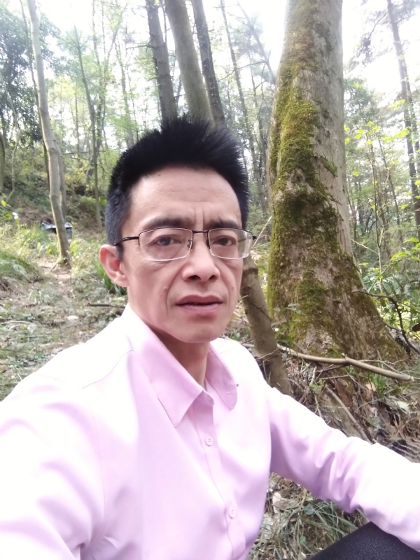 吴彬的第一张照片--玉林相亲服务中心