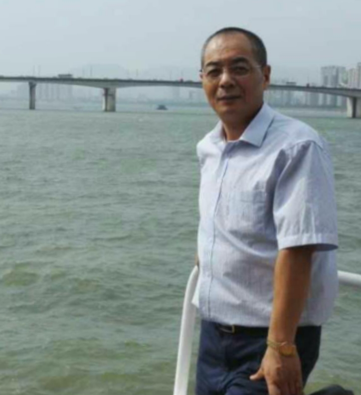 辛民的第二张照片--玉林相亲服务中心