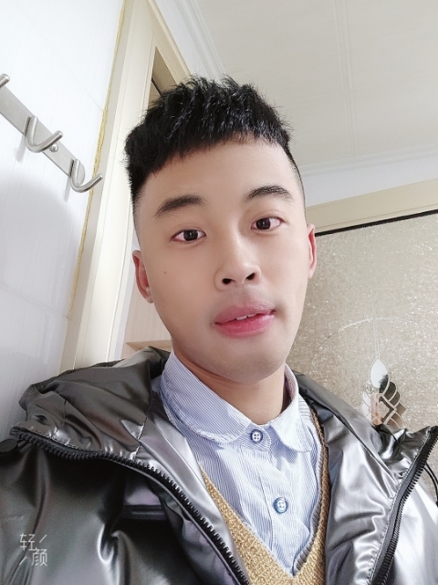 幼稚鬼的第一张照片--玉林相亲服务中心