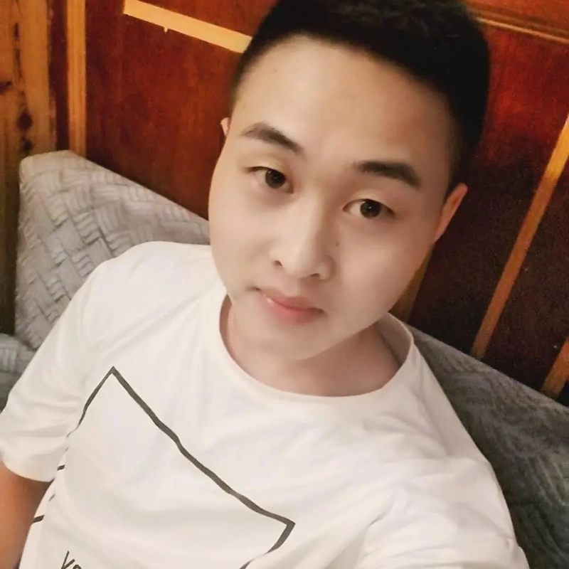 娃娃脸小爸爸的第二张照片--玉林相亲服务中心