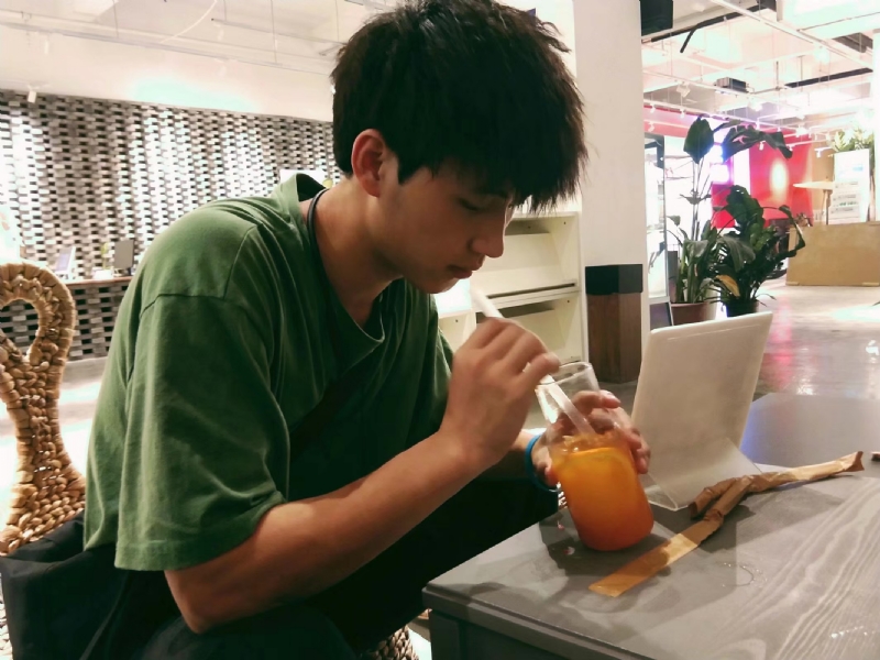 一花一世界的第二张照片--玉林相亲服务中心