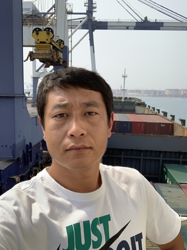 山野娴人的第一张照片--玉林相亲服务中心