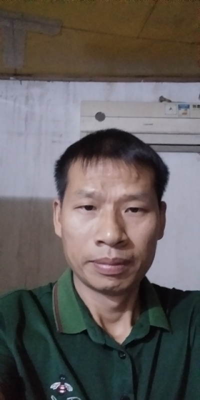 执着跋涉的第二张照片--玉林相亲服务中心