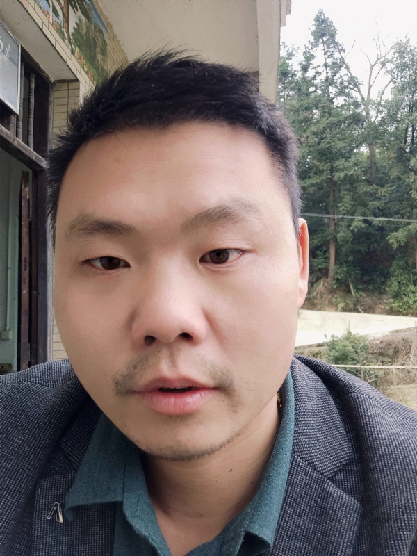 曾小焱的第一张照片--玉林相亲服务中心