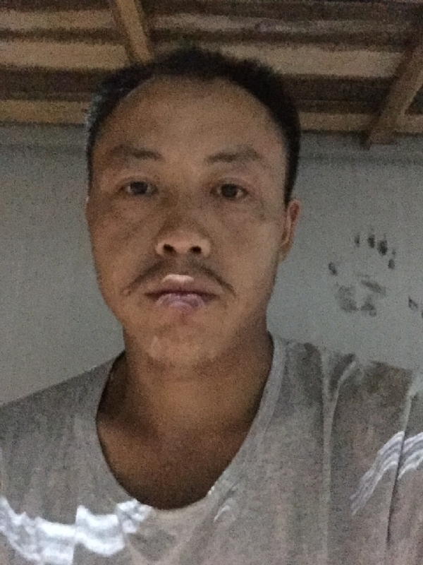 老曹的第二张照片--玉林相亲服务中心