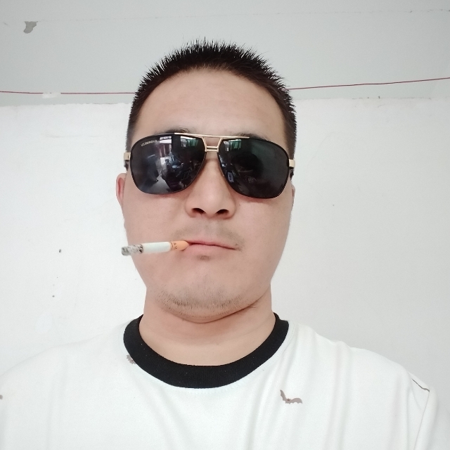 白伟伟的第一张照片--玉林相亲服务中心