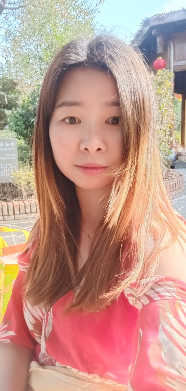 赫赫的第一张照片--玉林相亲服务中心