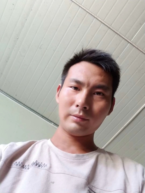 快乐肥宅水的第一张照片--玉林相亲服务中心
