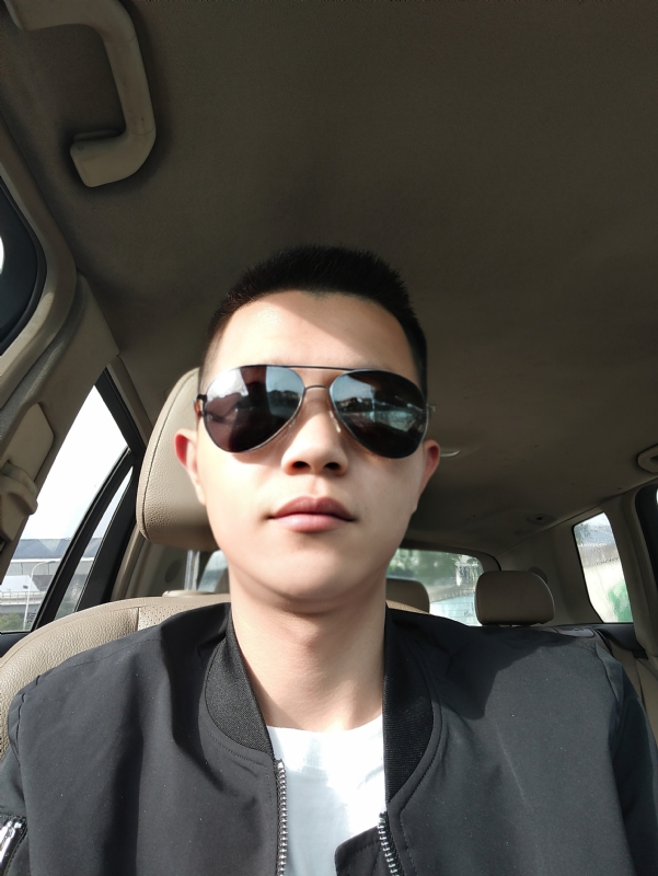 葛先生的第二张照片--玉林相亲服务中心