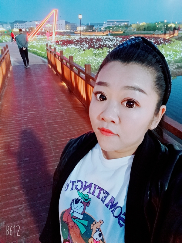 孙晓雪的第一张照片--玉林相亲服务中心