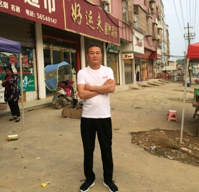 倾城之恋的第一张照片--玉林相亲服务中心