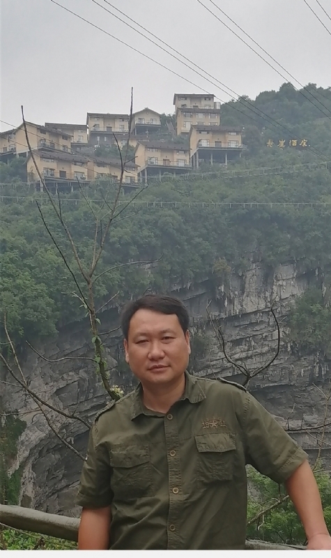 迷彩人生的第一张照片--玉林相亲服务中心