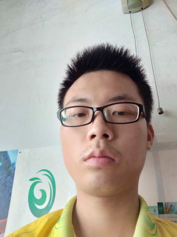 舒荷的第一张照片--玉林相亲服务中心