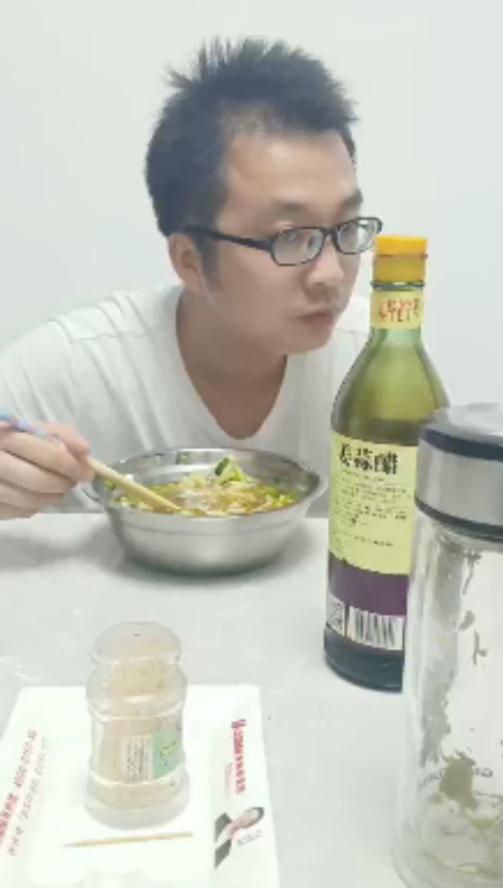 超超的第一张照片--玉林相亲服务中心