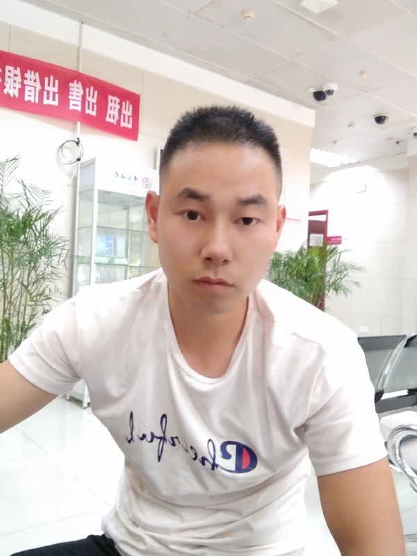 小少的第一张照片--玉林相亲服务中心