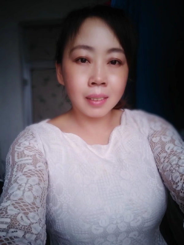 笑看人生的第一张照片--玉林相亲服务中心