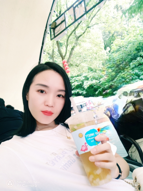 鱼鱼的第一张照片--玉林相亲服务中心