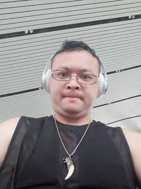 醉叶孤城的第一张照片--玉林相亲服务中心