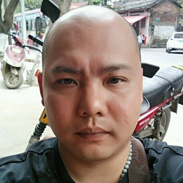开心就好的第一张照片--玉林相亲服务中心